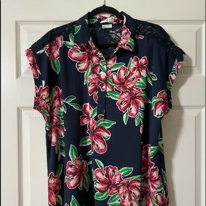 Navy floral top